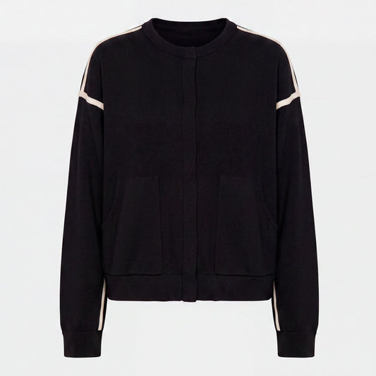 LAST ONE in S - Galar Jumper - Black