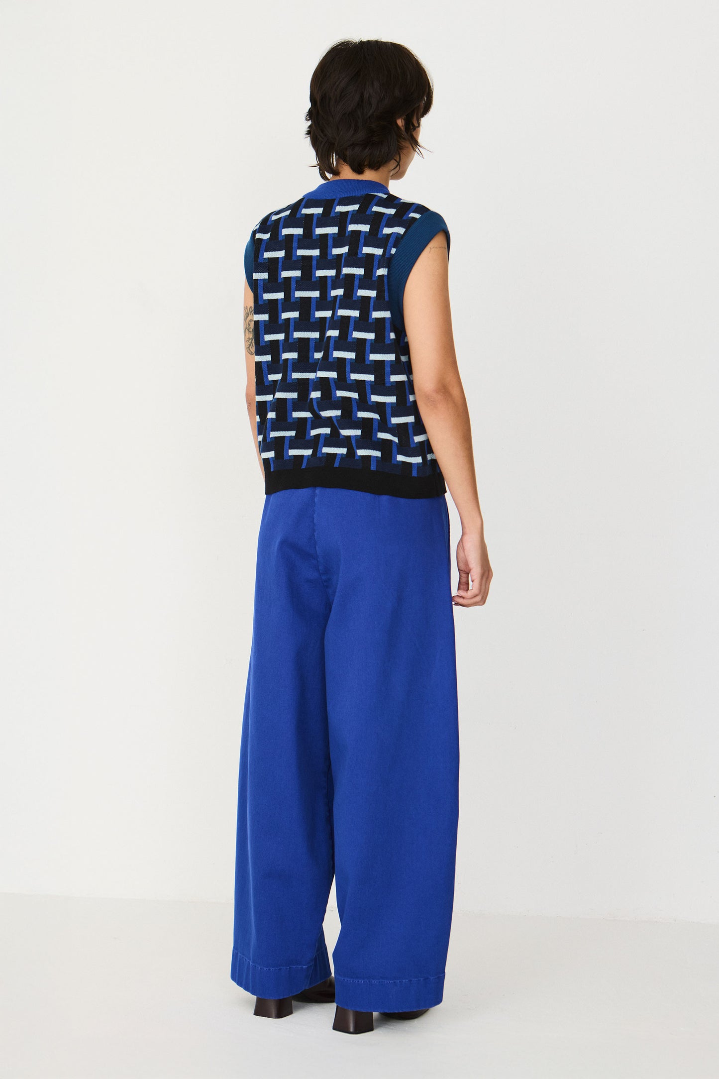 Gamitza Sleeveless Sweater - Blues