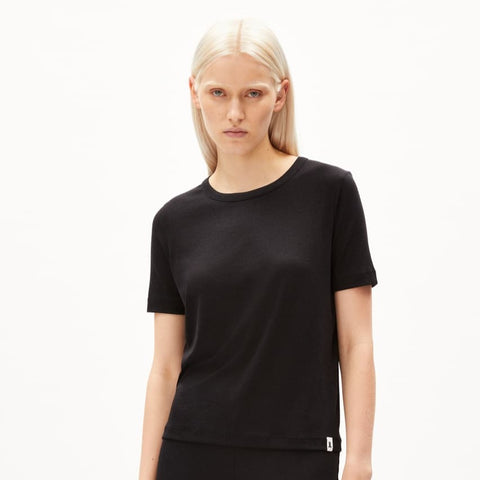 Genevraa T-Shirt - Black