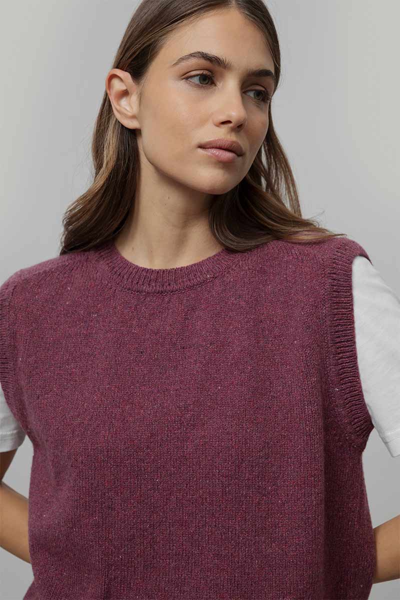 Angela Cashmere Gilet - Red Marsala