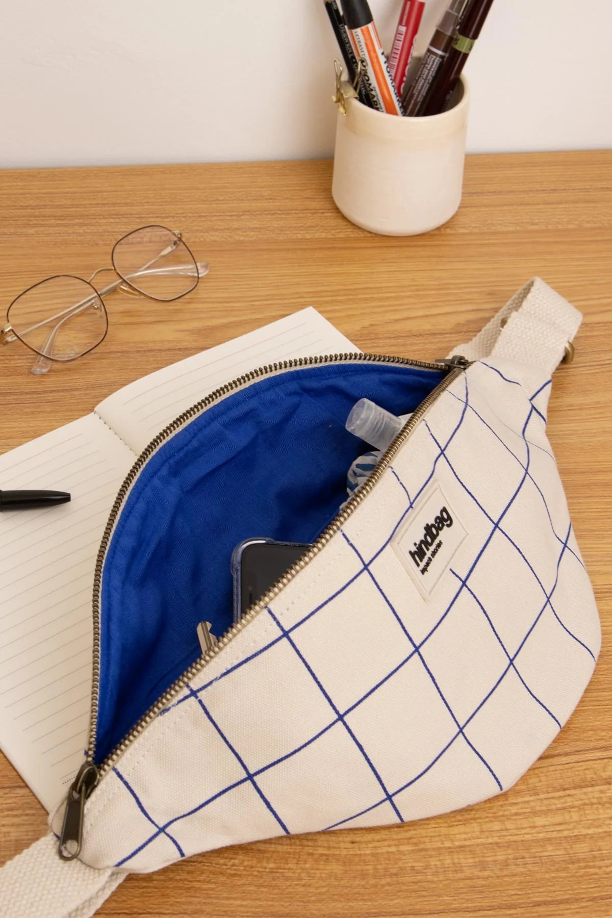 The Notebook Olivia Banana bag - Ecru/Blue