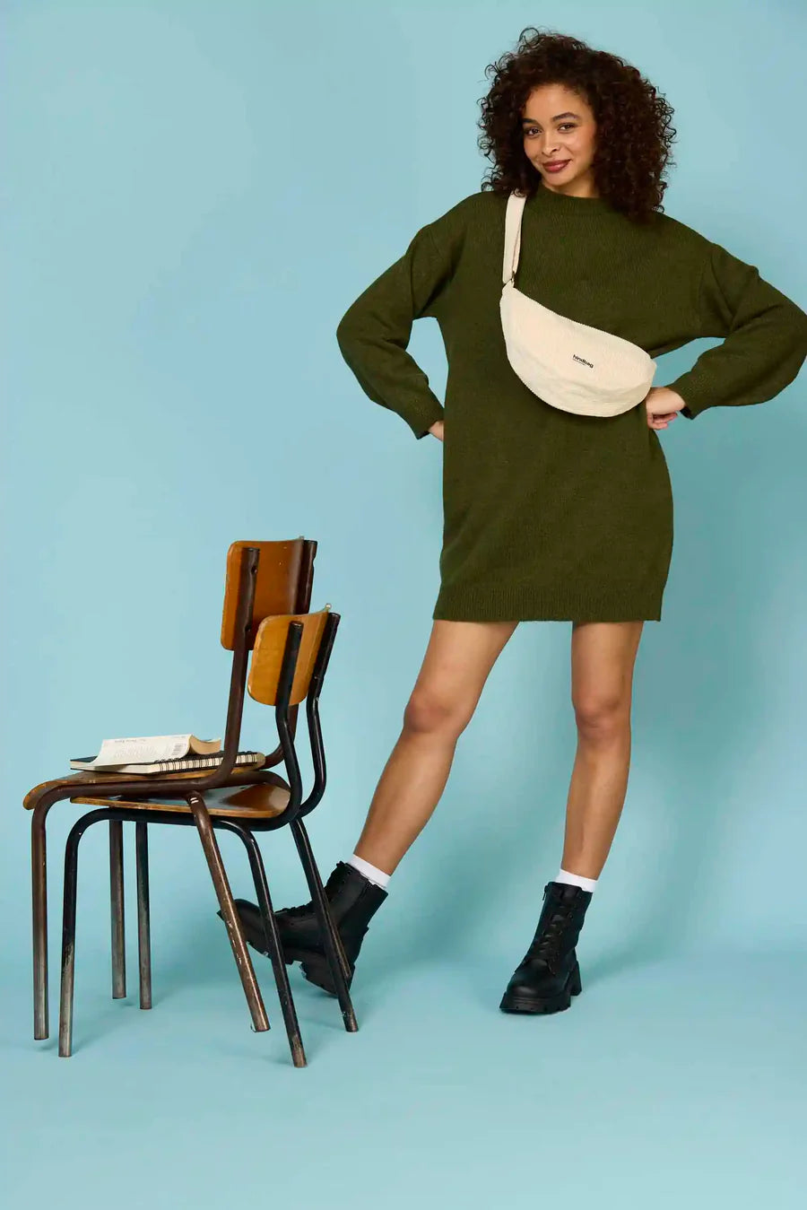 Andrea Velvet Half Moon Bag - Offwhite