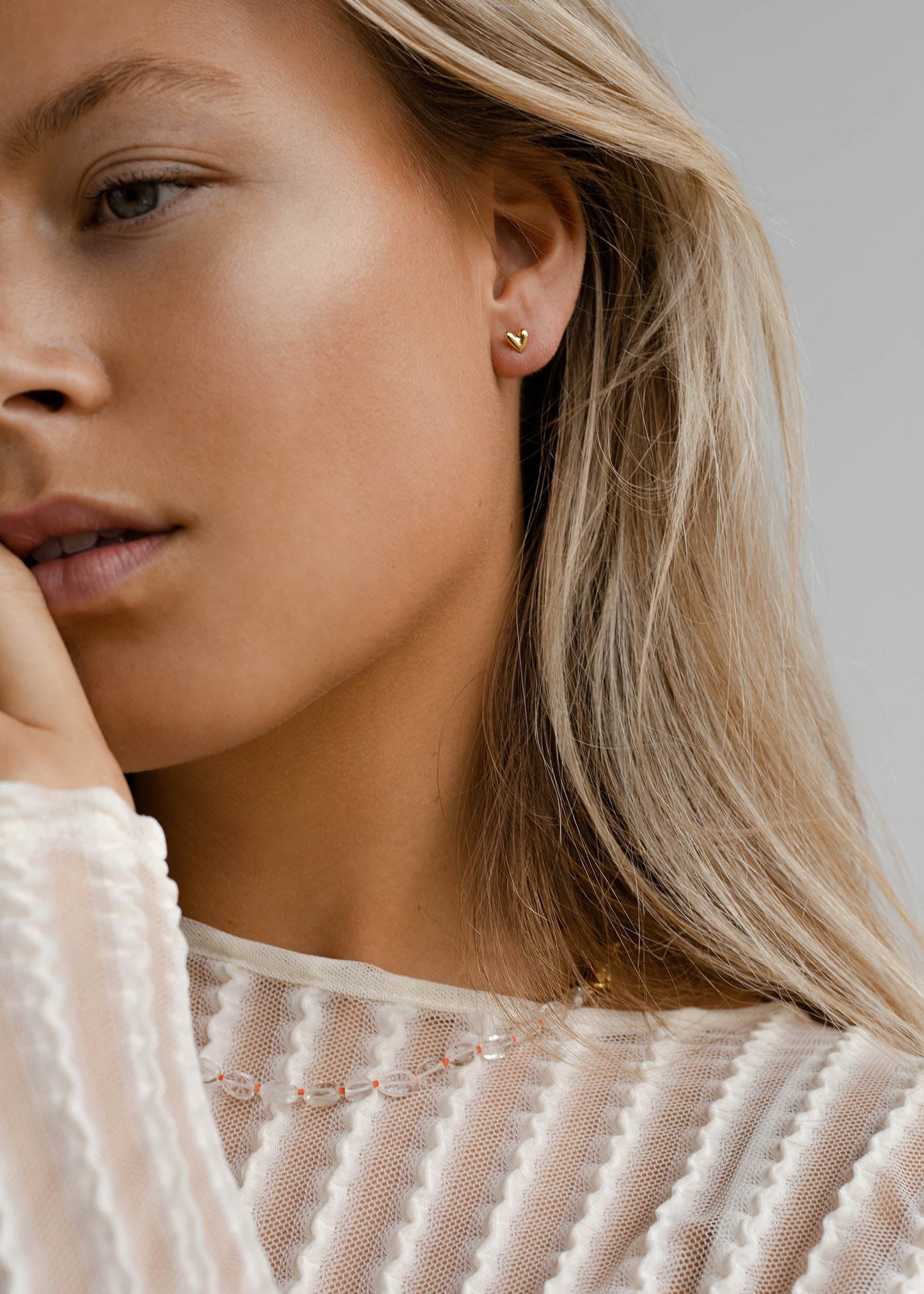 Flawed L'amour Studs - Gold