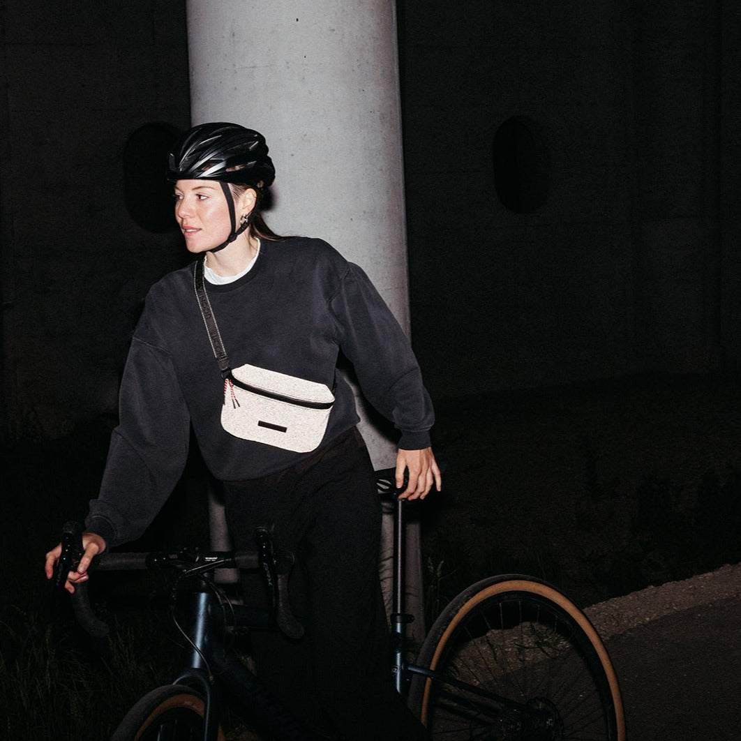 Ucon Acrobatics Jona Bum Bag Phantom - Asphalt Reflective