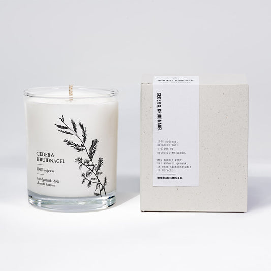 Brandt Winter Candle Cedar & Clove