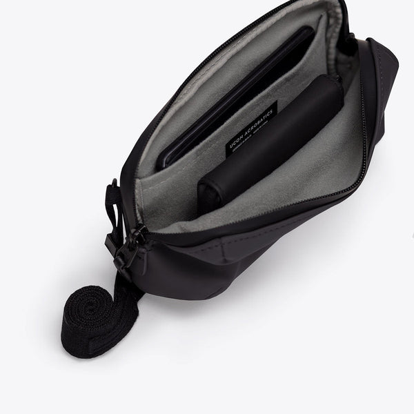 Ucon Acrobatics Ando Bum Bag Lotus - Black