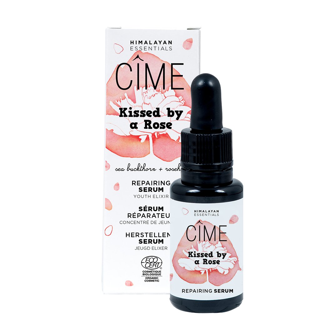Cîme Kissed by a Rose