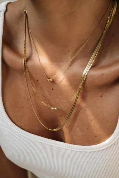 Flawed Connected Necklace - Gold